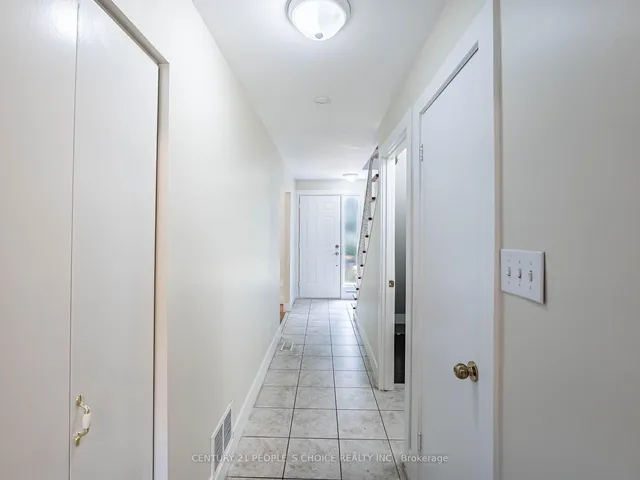 Additional image 9 of 1720 Albion Rd Unit 16