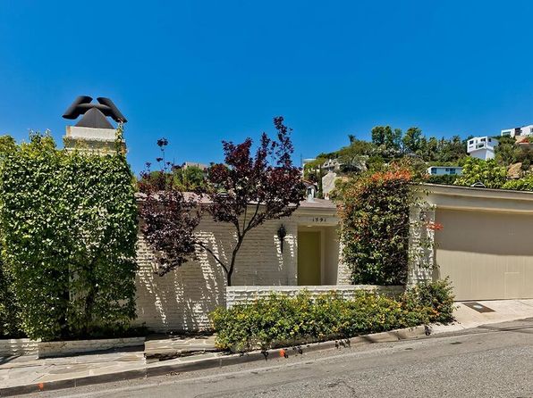 1591 Sunset Plaza Dr, Los Angeles, CA 90069