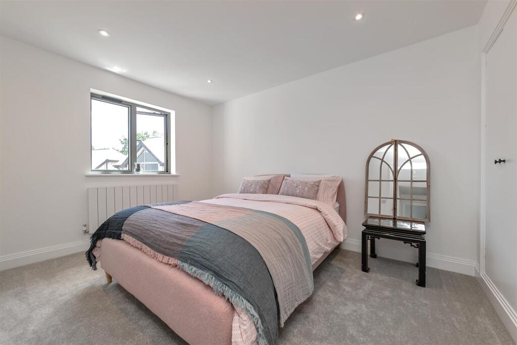 Additional image 17 of St. Albans Road, Sandridge