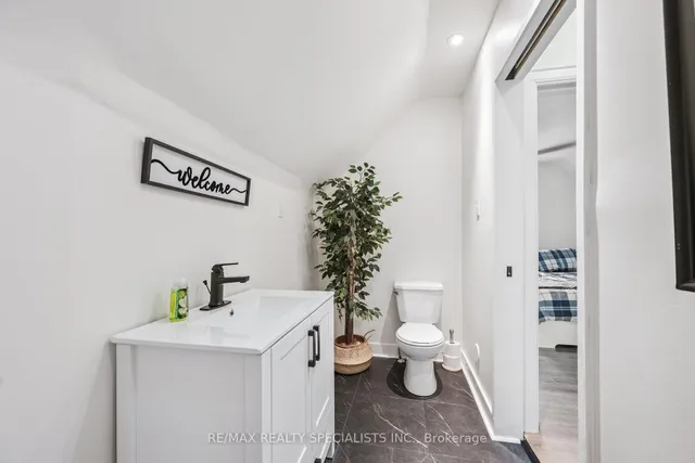 Additional image 21 of 33 Hamel Ave