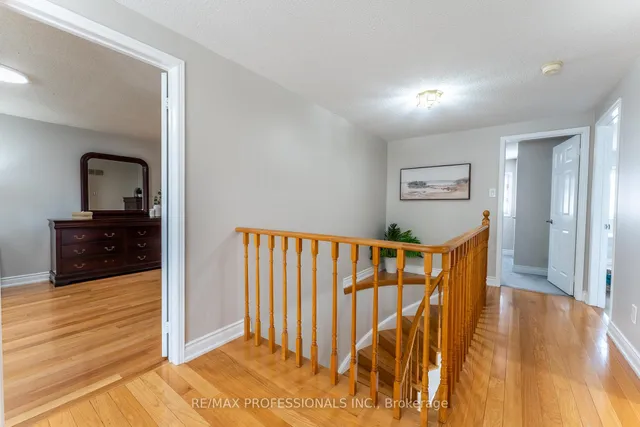 Additional image 33 of 17 Lavery Tr