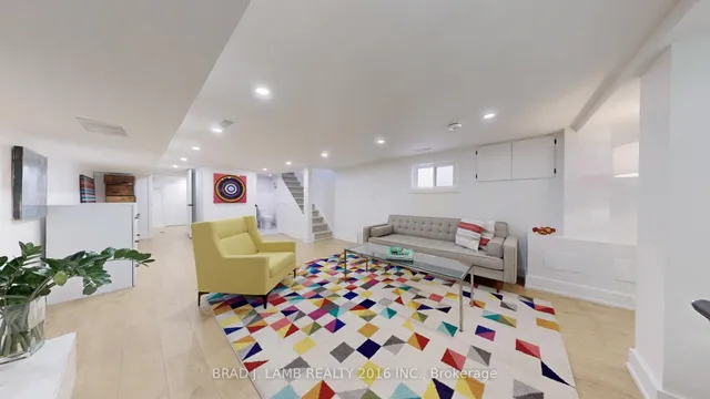 Additional image 40 of 4 Manchester Ave