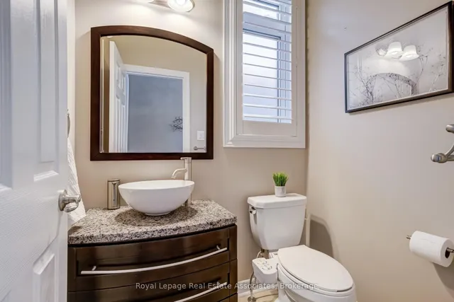 Additional image 20 of 235 Jessie Caverhill Passage