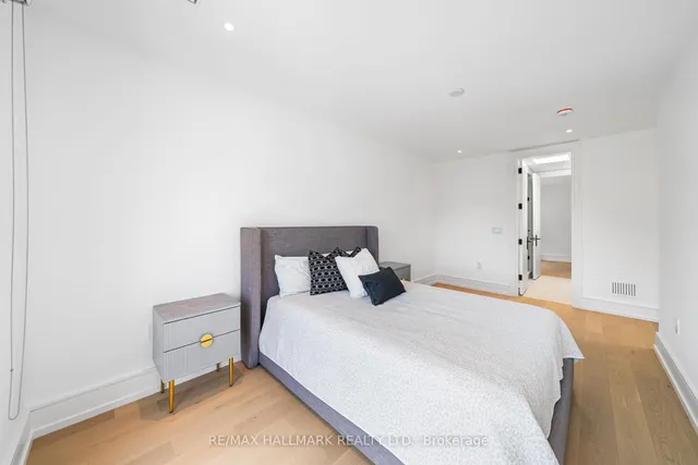 Additional image 29 of 22 Divadale Dr