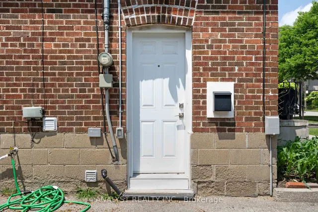 Additional image 45 of 42 Smithfield Dr