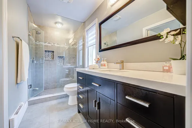 Additional image 35 of 293 Poyntz Ave