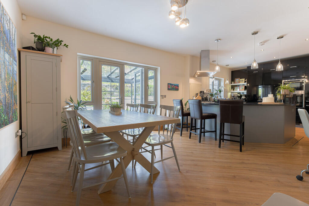 Additional image 8 of Friarsfield Way, Cults