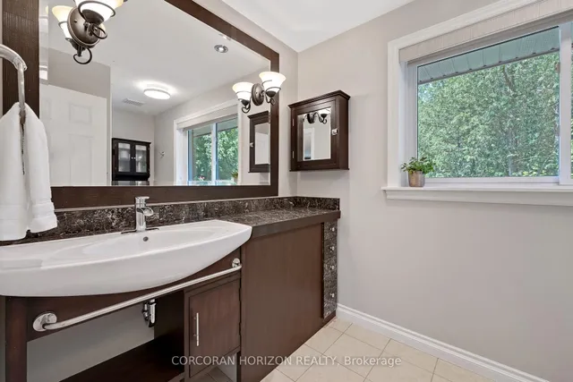 Additional image 20 of 8 Sunbridge Cres