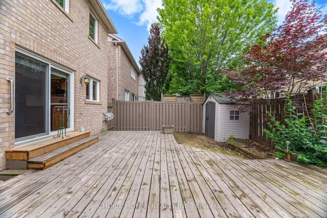 房产图片 46 - 319 麦克杜格尔交汇处