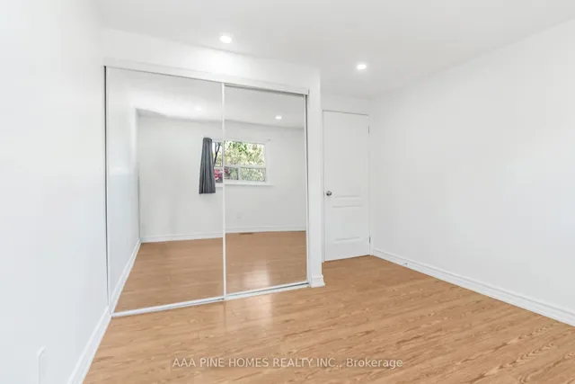 Additional image 20 of 59 Burkwood Cres