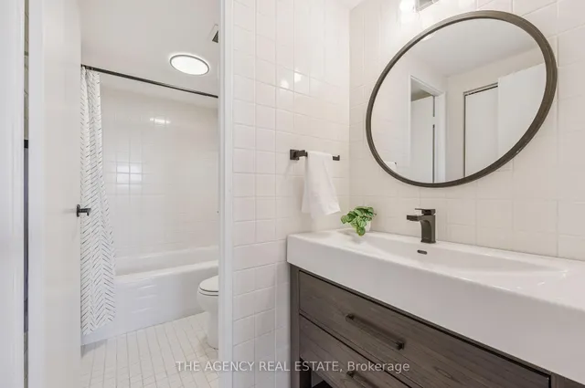 Additional image 27 of 375 King St Unit 507