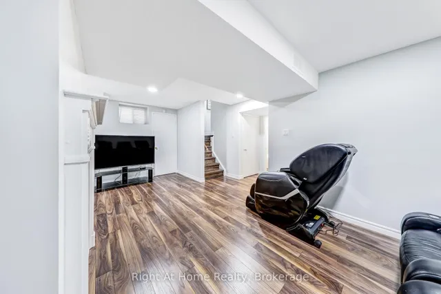 Additional image 25 of 1885 Stevington Cres