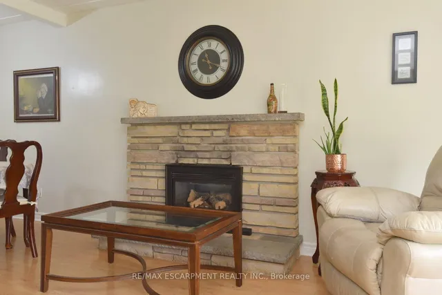 Additional image 5 of 73 Reno Ave