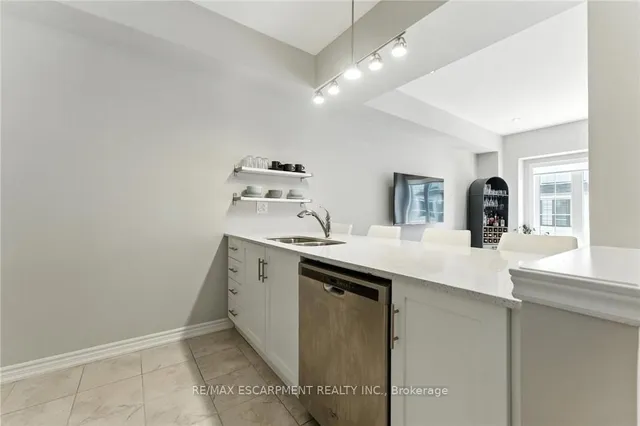 Additional image 11 of 377 GLANCASTER Rd Unit 37