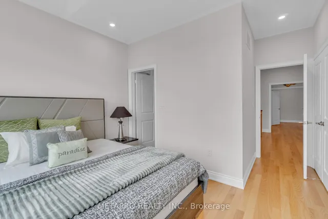 Additional image 25 of 41 Marvin Ave