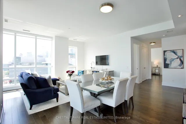 Additional image 11 of 55 Merchants' Wharf Unit 923