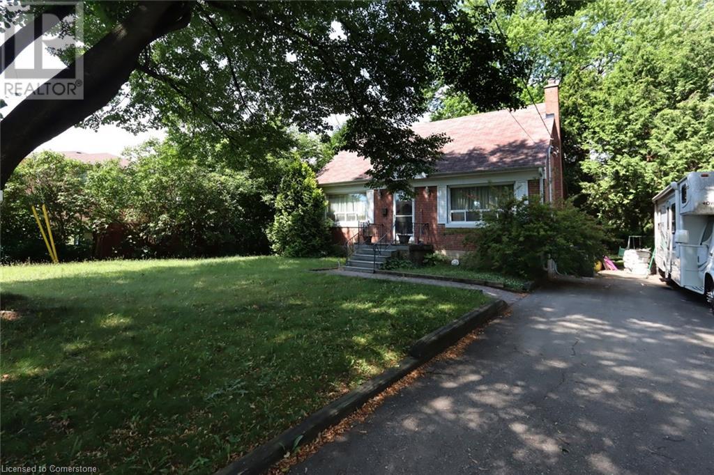 24 ANN ARBOUR Road|Toronto, Ontario M9M2J6