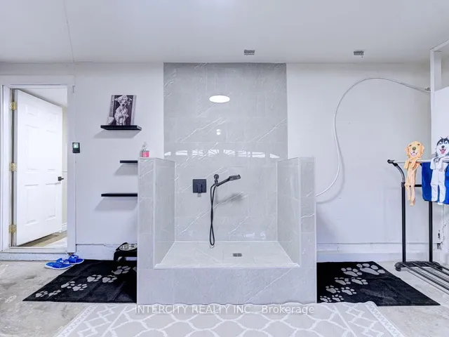 Additional image 43 of 841 Coulson Ave