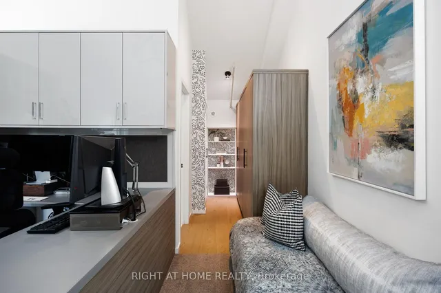 Additional image 35 of 50 Bartlett Ave Unit 4