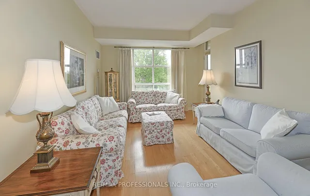 Additional image 3 of 3085 Bloor St Unit 504