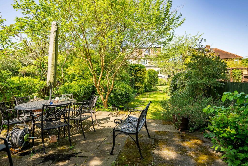 Additional image 16 of Pondfield Crescent, St. Albans, Hertfordshire, AL4