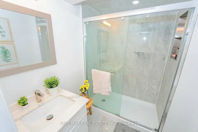 Additional image 32 of 76 Traverston Crt