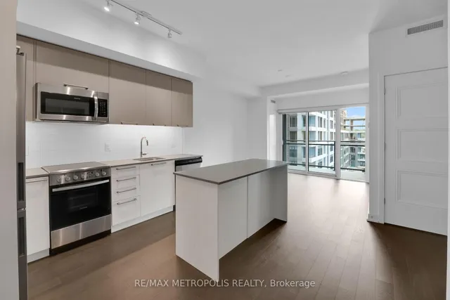 房产图片 3 - 25 Neighbourhood Lane 单元602