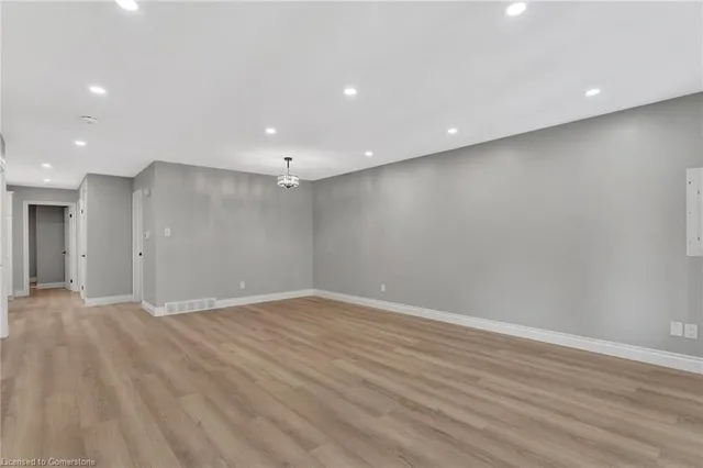 Additional image 7 of 126 Highland Rd