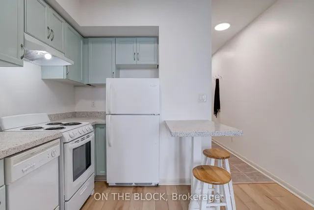 Additional image 7 of 2464 Weston Rd Unit 908