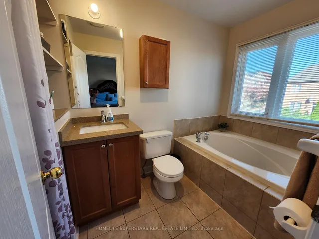 Additional image 22 of 13 Rocky Point Cres