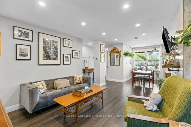 Additional image 11 of 127 Sherman Ave