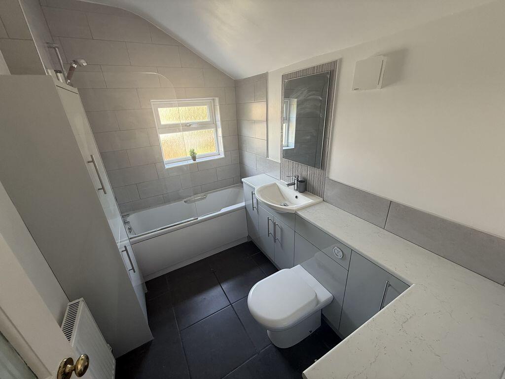 Additional image 11 of Gleave Road, Selly Oak, BIRMINGHAM, West Midlands, B29