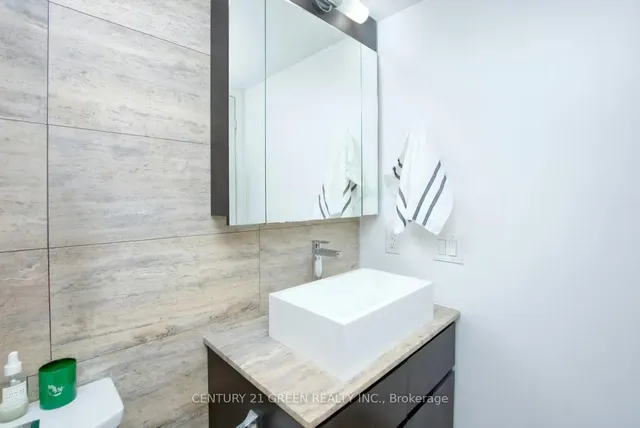 Additional image 13 of 15 Iceboat Terr Unit 2308