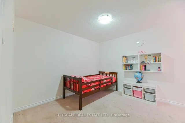 Additional image 35 of 553 Pharo Pt