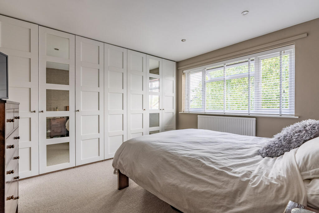 Additional image 6 of Aldwickbury Crescent, Harpenden, Hertfordshire, AL5