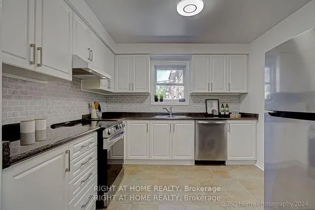 Additional image 6 of 28 wyndcliff Cres