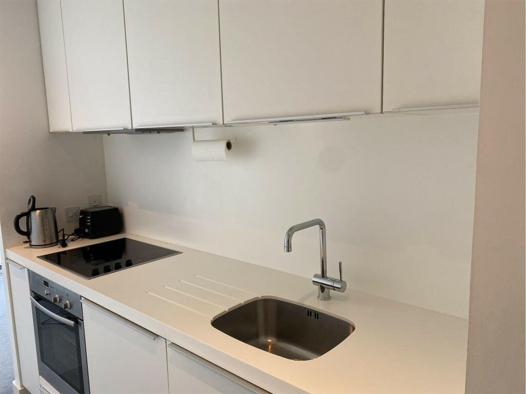 Additional image 11 of Studio For Rent - Rotunda