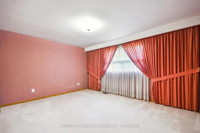 Additional image 16 of 3212 Cedartree Cres