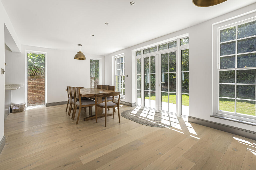 Additional image 6 of St. Bernards Road, St. Albans, Hertfordshire, AL3