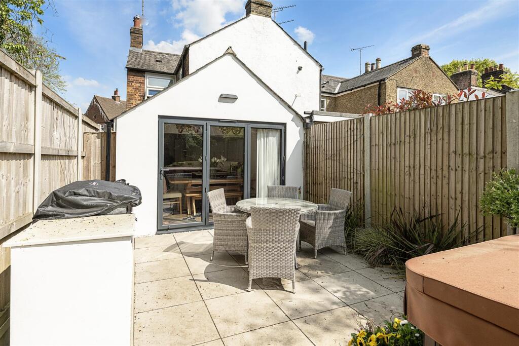 Additional image 12 of Grove Road, Harpenden