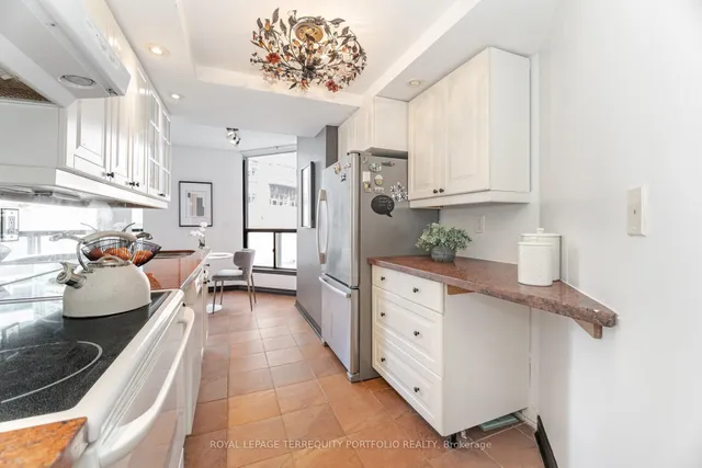 Additional image 18 of 30 Holly St Unit 206