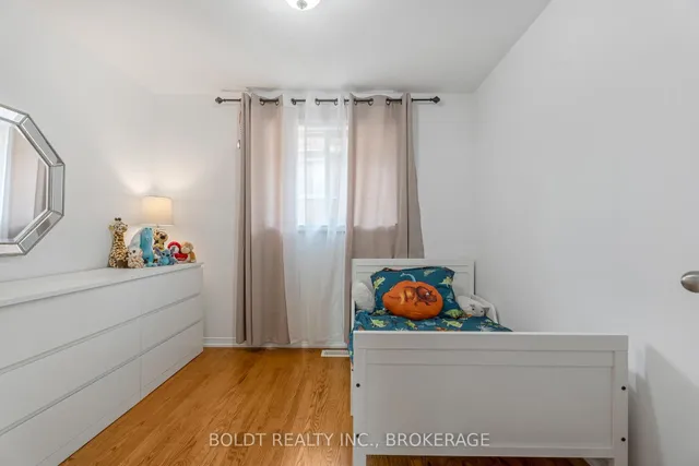 Additional image 19 of 124 Quaker Cres