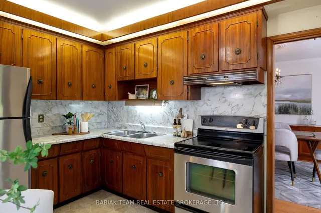 Additional image 23 of 90 Humberview Rd