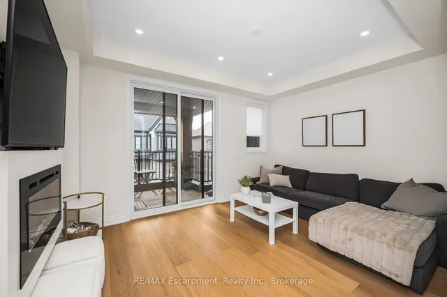 Additional image 14 of 3401 Sixth Line