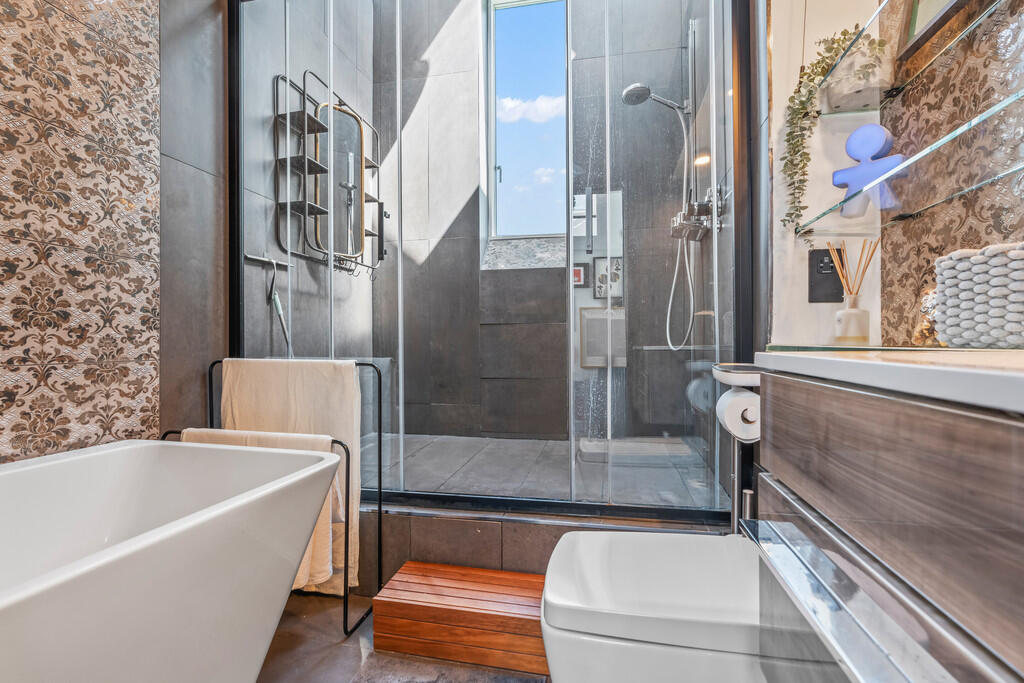 Additional image 23 of Montague Road, Edgbaston, Birmingham