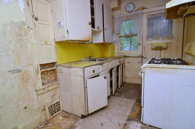 Additional image 14 of 120 Castlefield Ave