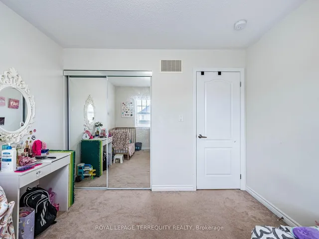 Additional image 30 of 903 Penson Cres