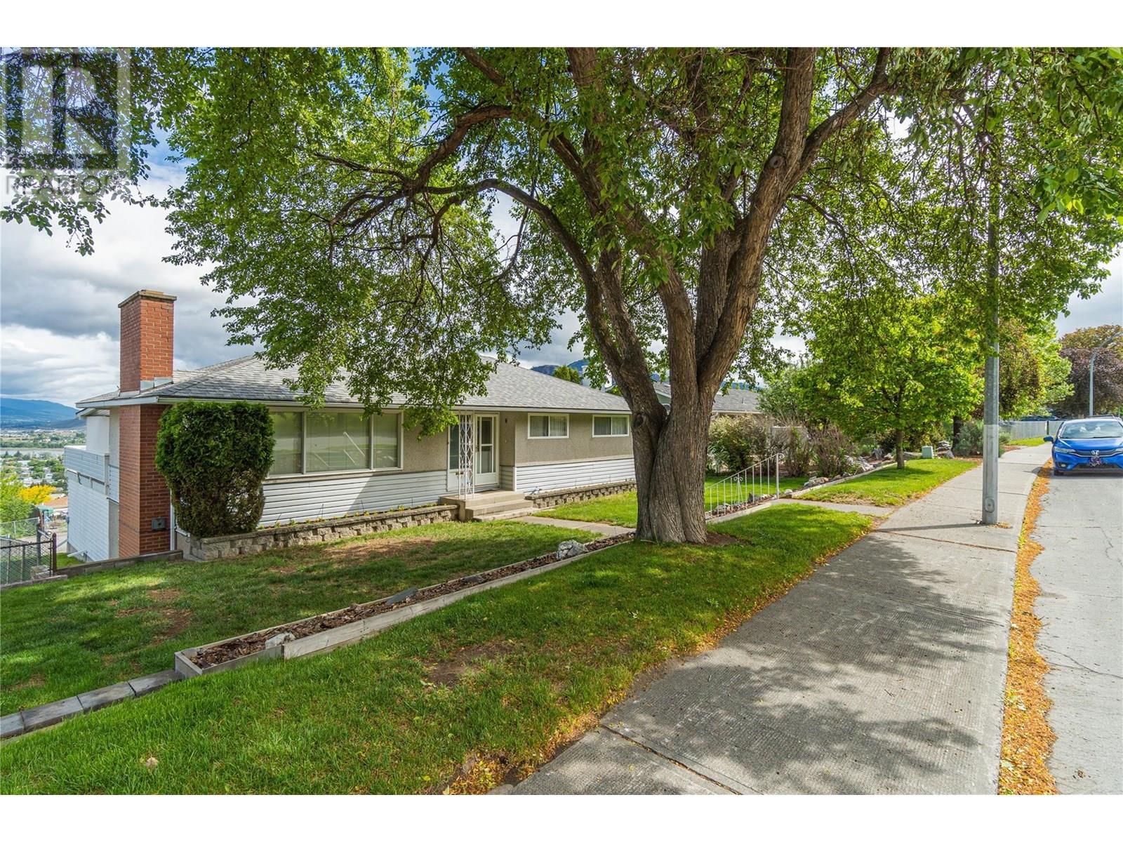 514 Battle Street W|Kamloops, British Columbia V2C1H2