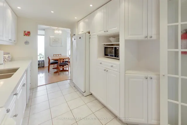 Additional image 9 of 2045 Lake Shore Blvd Unit 904