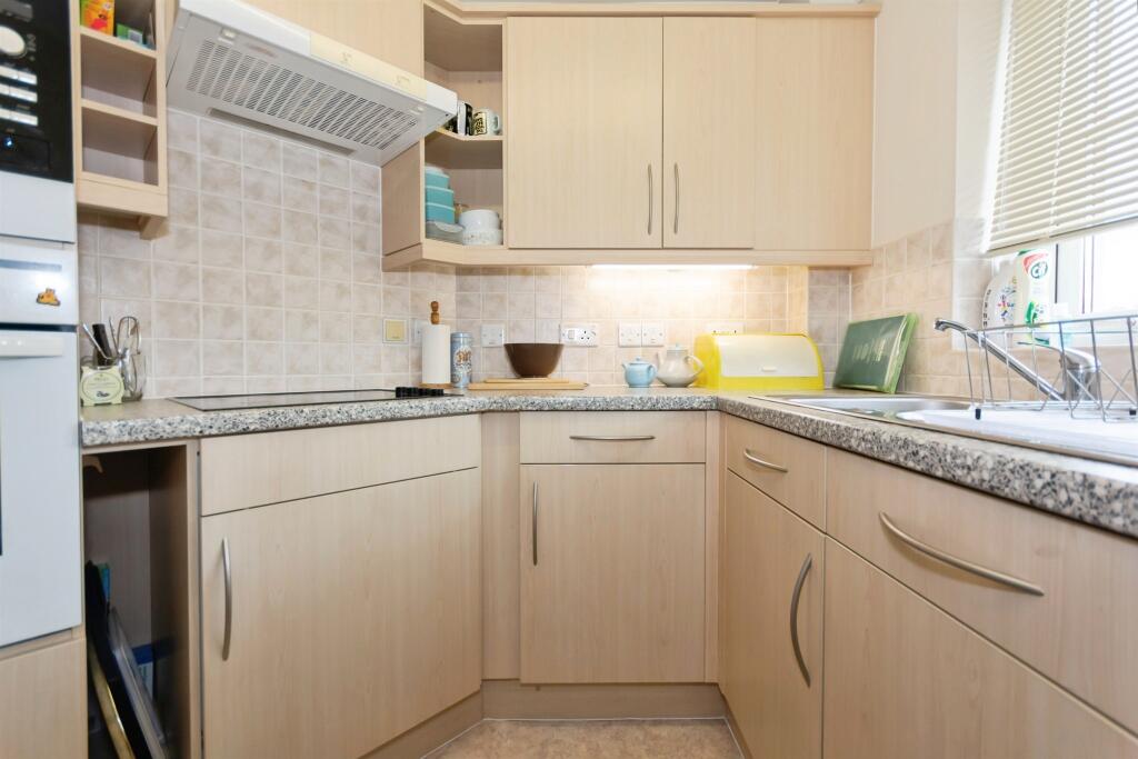 Additional image 7 of Stratford Road, Hall Green, BIRMINGHAM